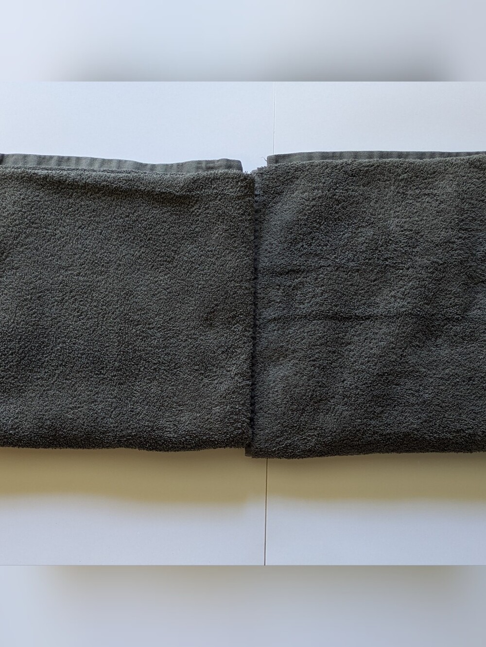 Stay Fresh Bath Towels Dark Gray Bathroom Essentials 27 x 49